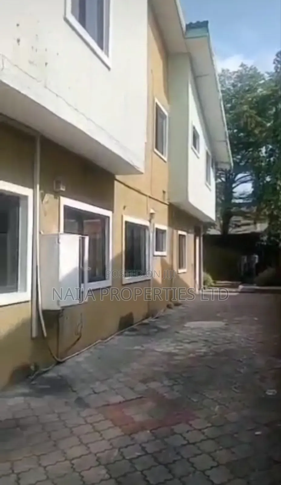 4bdrm Duplex in Mobolaji Johnson, Lekki Phase 1 for sale in Lekki Phase 1