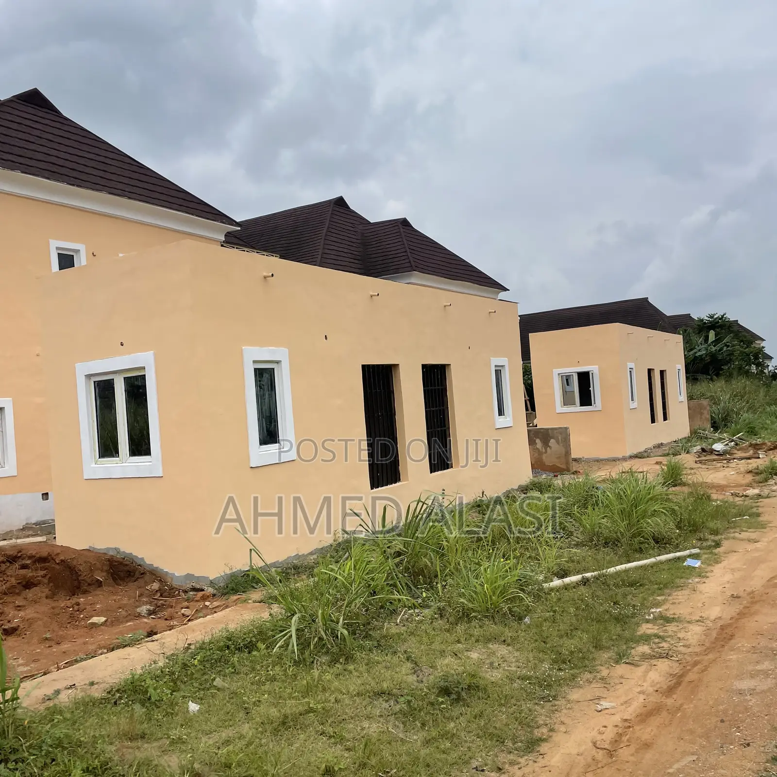 16bdrm Duplex in Adron City Of David, Shimawa for sale in Shimawa