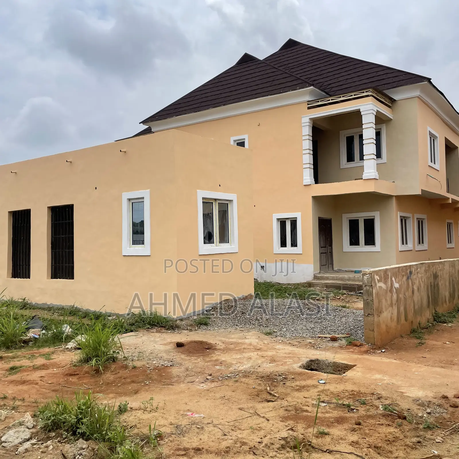 16bdrm Duplex in Adron City Of David, Shimawa for sale in Shimawa