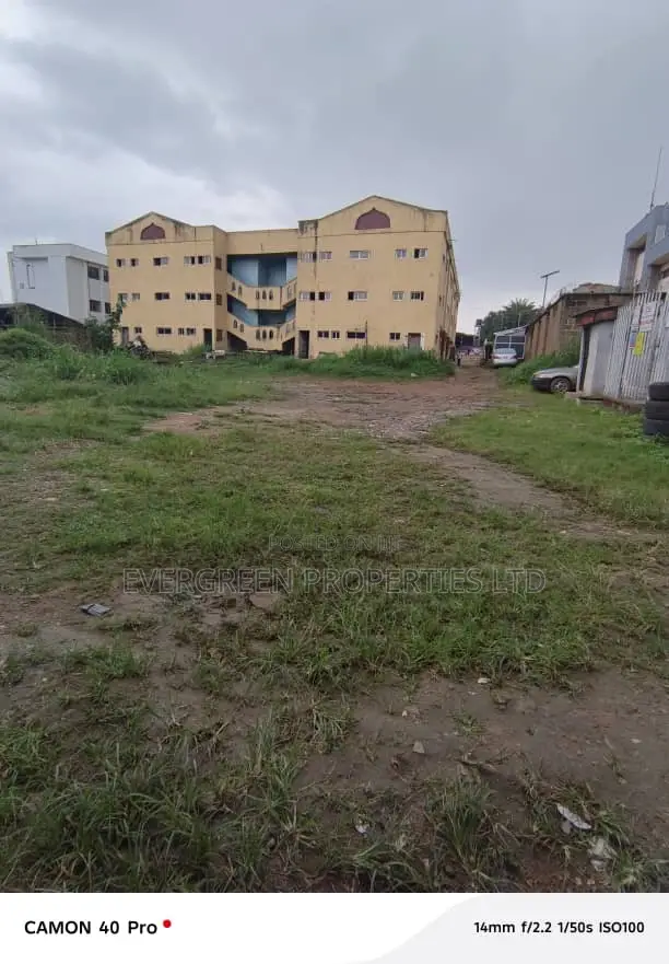 Commercial Goldmine: 42 Offices on Major Road, Old Bodija in Bodija
