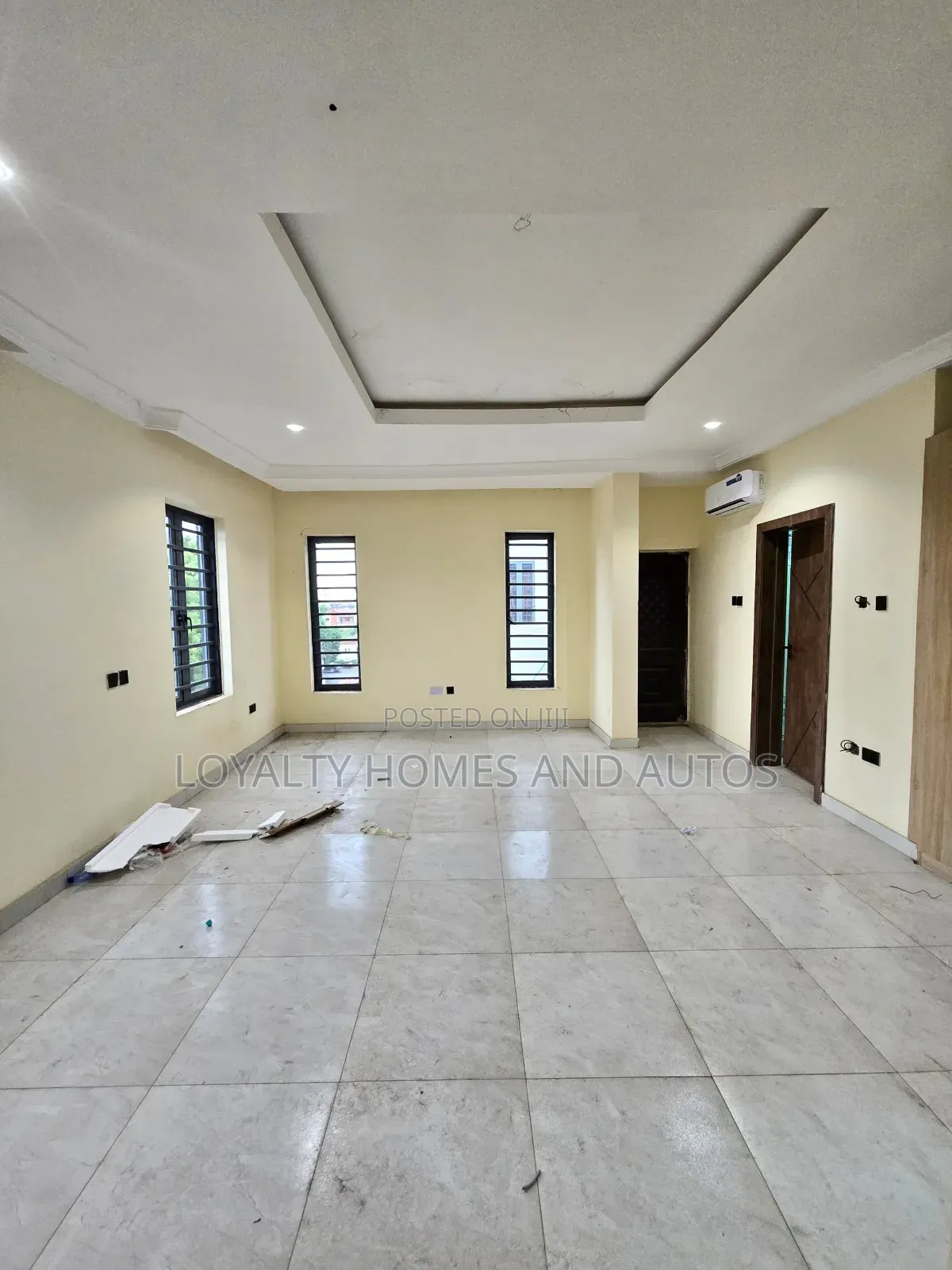 5bdrm Duplex in Shonibare Ikeja Gra for sale in Ikeja GRA