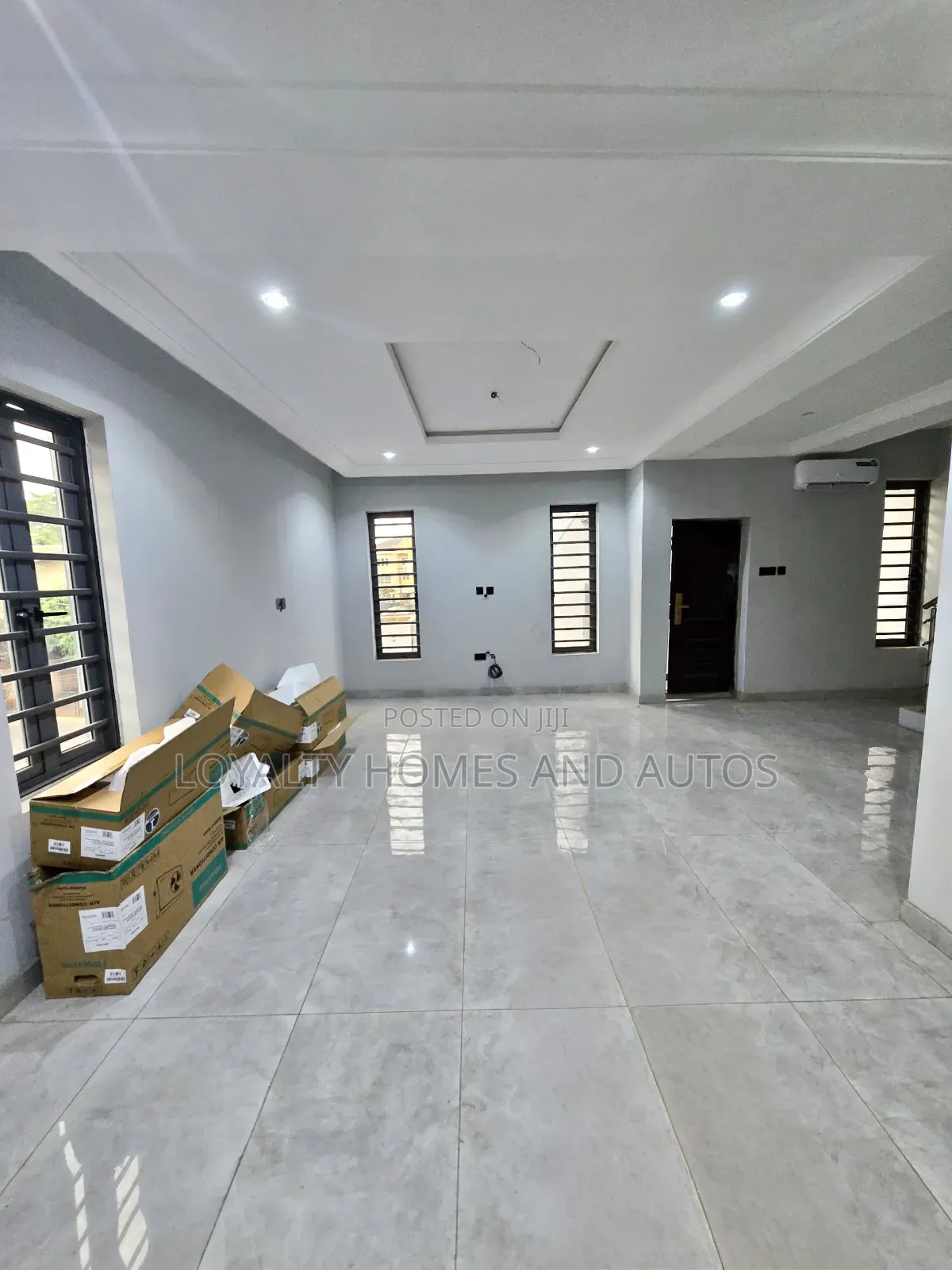 5bdrm Duplex in Shonibare Ikeja Gra for sale in Ikeja GRA