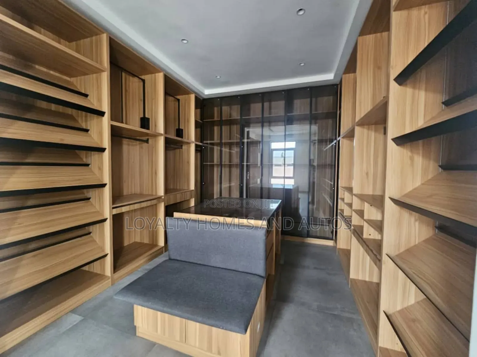 Furnished 7bdrm Mansion in Banana Island Ikoyi for sale in Banana Island