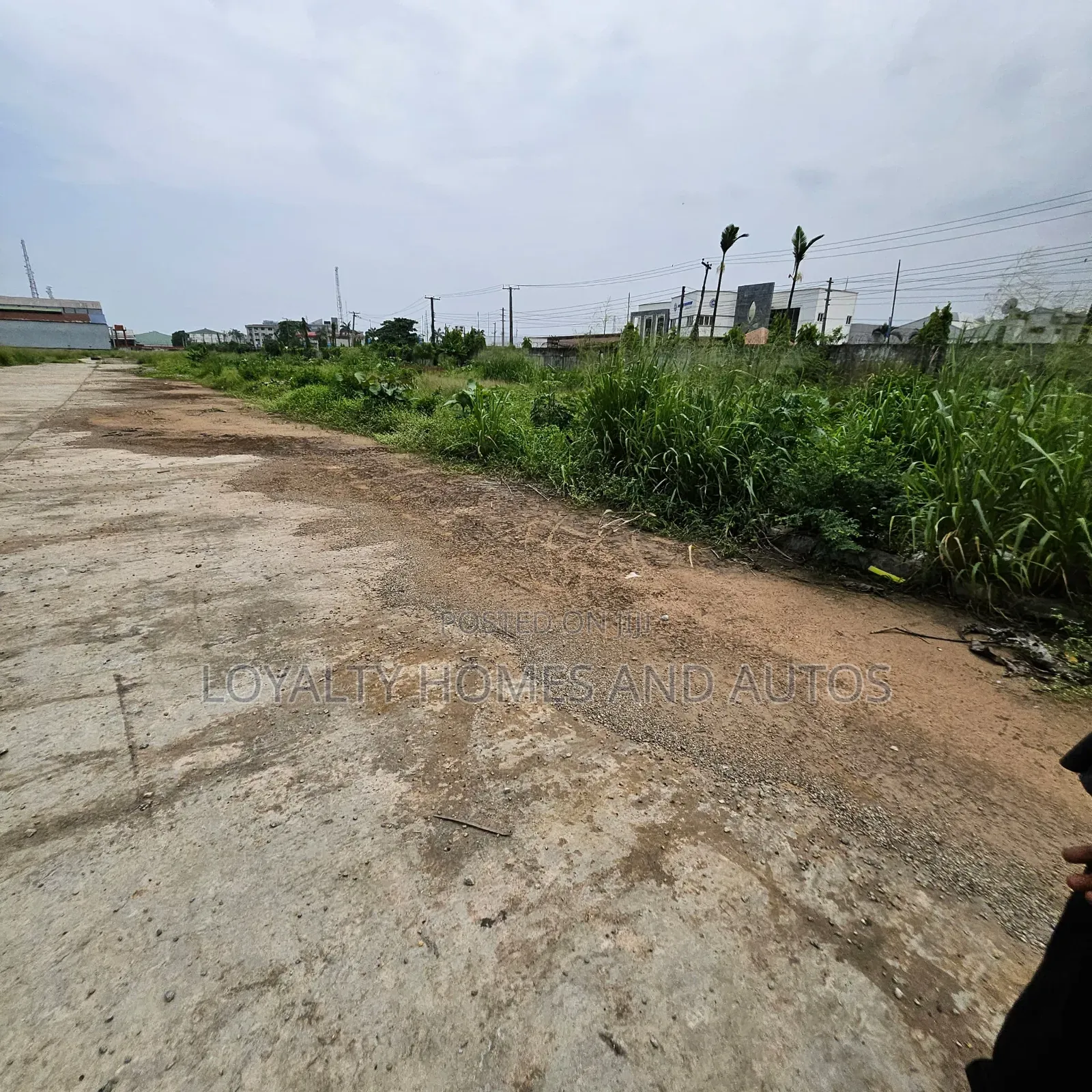 Commercial/ Industrial 13 Acres Landed Property 4 Sale in Ikeja Lagos in Ikeja
