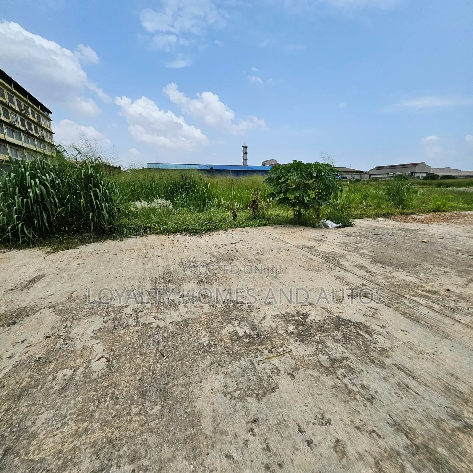 Commercial/ Industrial 13 Acres Landed Property 4 Sale in Ikeja Lagos in Ikeja