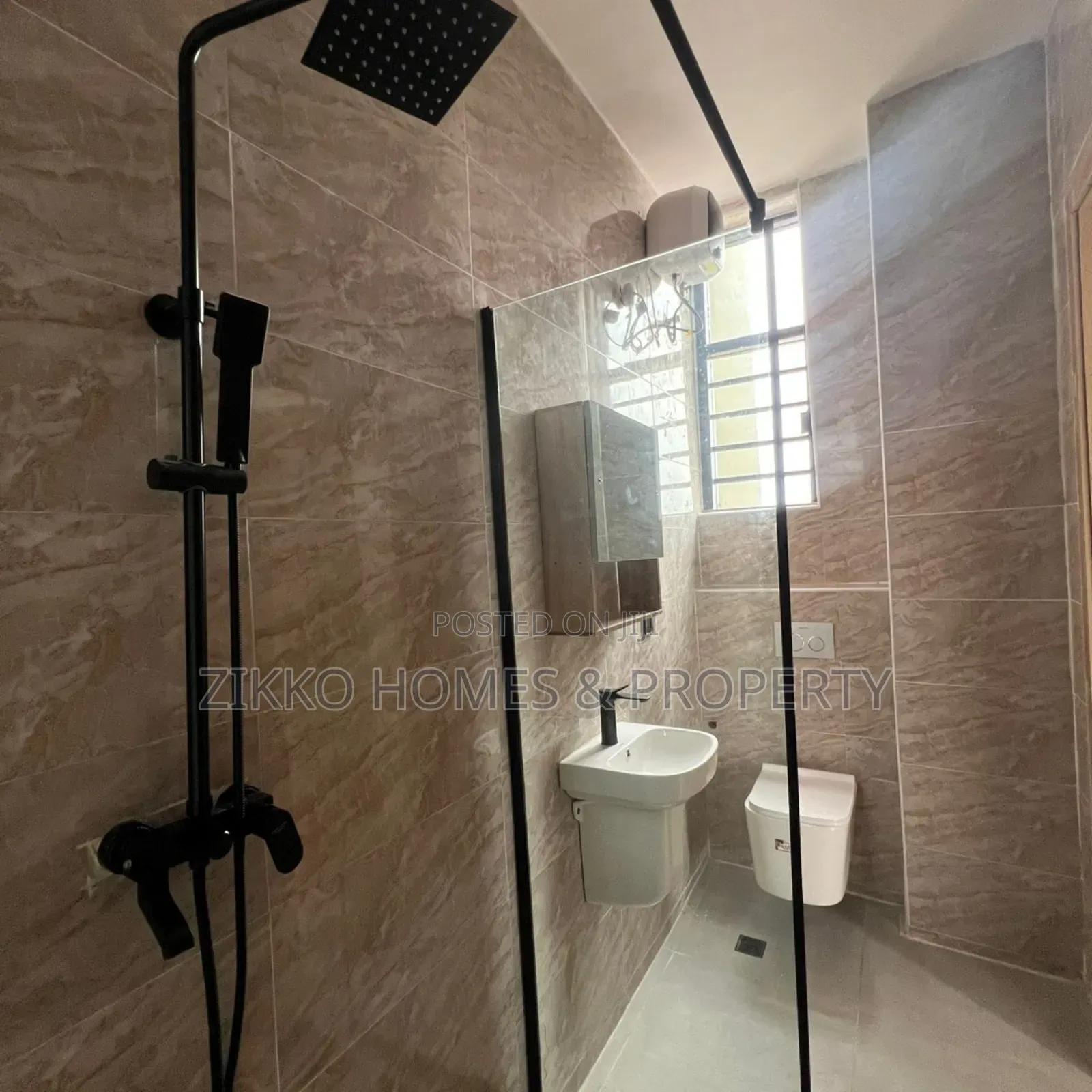 2bdrm Apartment in Ikota Gra, Lekki for sale in Lekki