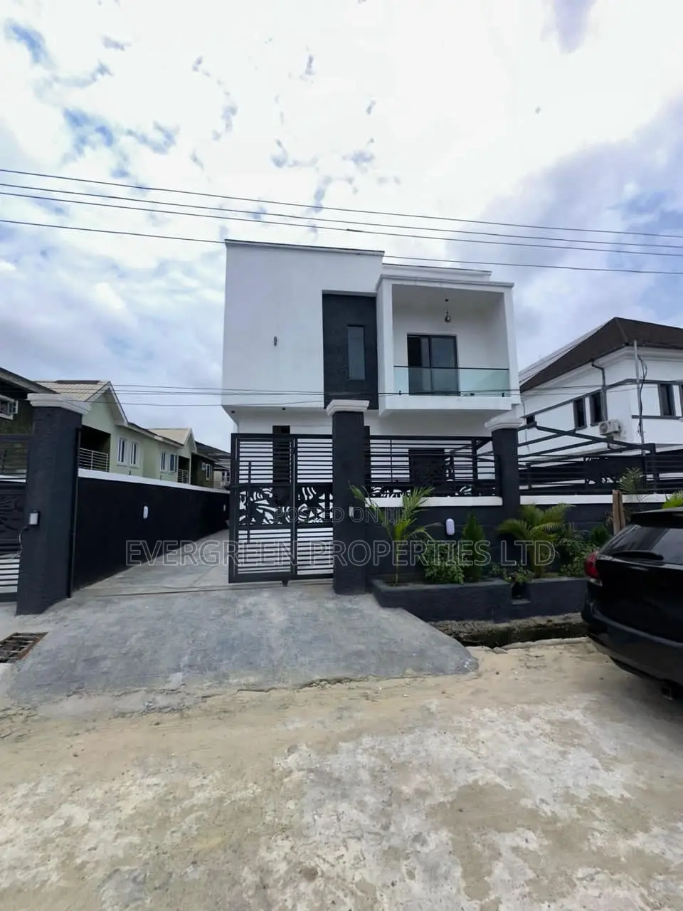 4bdrm Duplex in Lekki Gardens Estate for sale in Lekki Gardens Estate