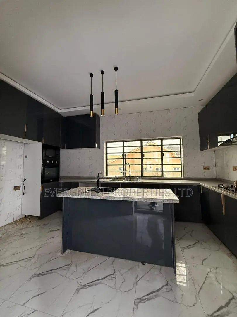 Luxury 86-Bedroom Hotel Investment | Wuse Zone 6 in Zone 6 / Wuse