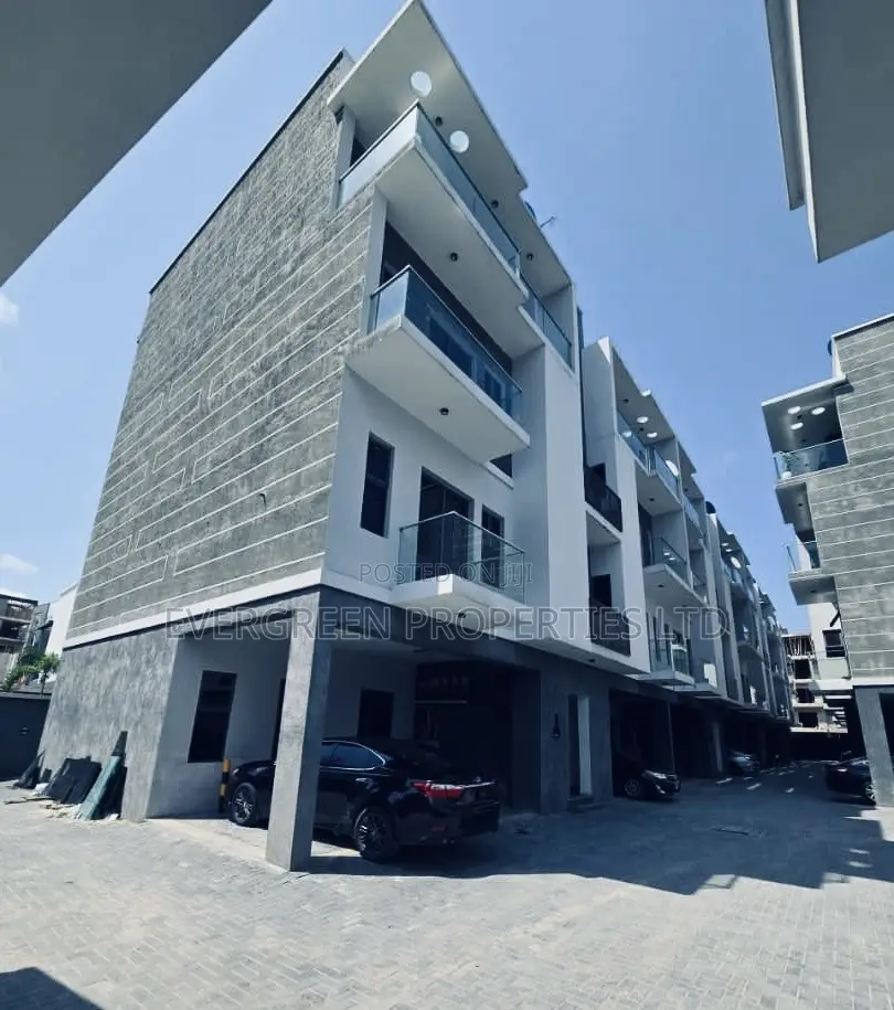 1bdrm Block of Flats in Lekki Phase 1 for sale in Lekki Phase 1