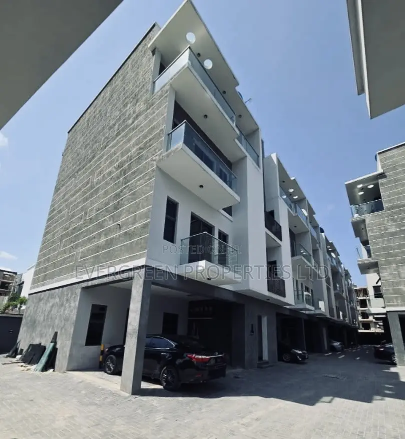 1bdrm Block of Flats in Lekki Phase 1 for sale in Lekki Phase 1