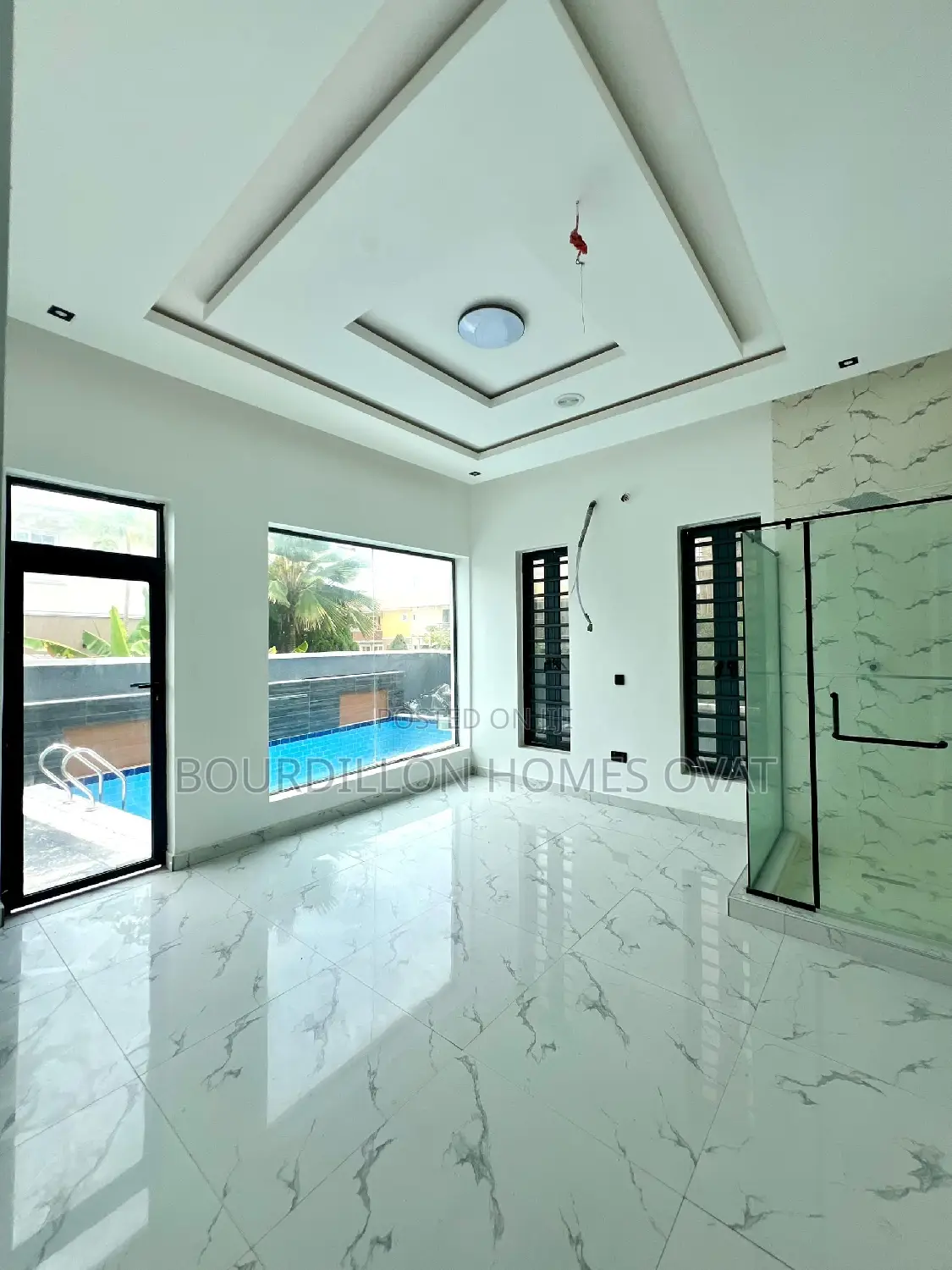 5bdrm Duplex in Ikota for sale in Ikota