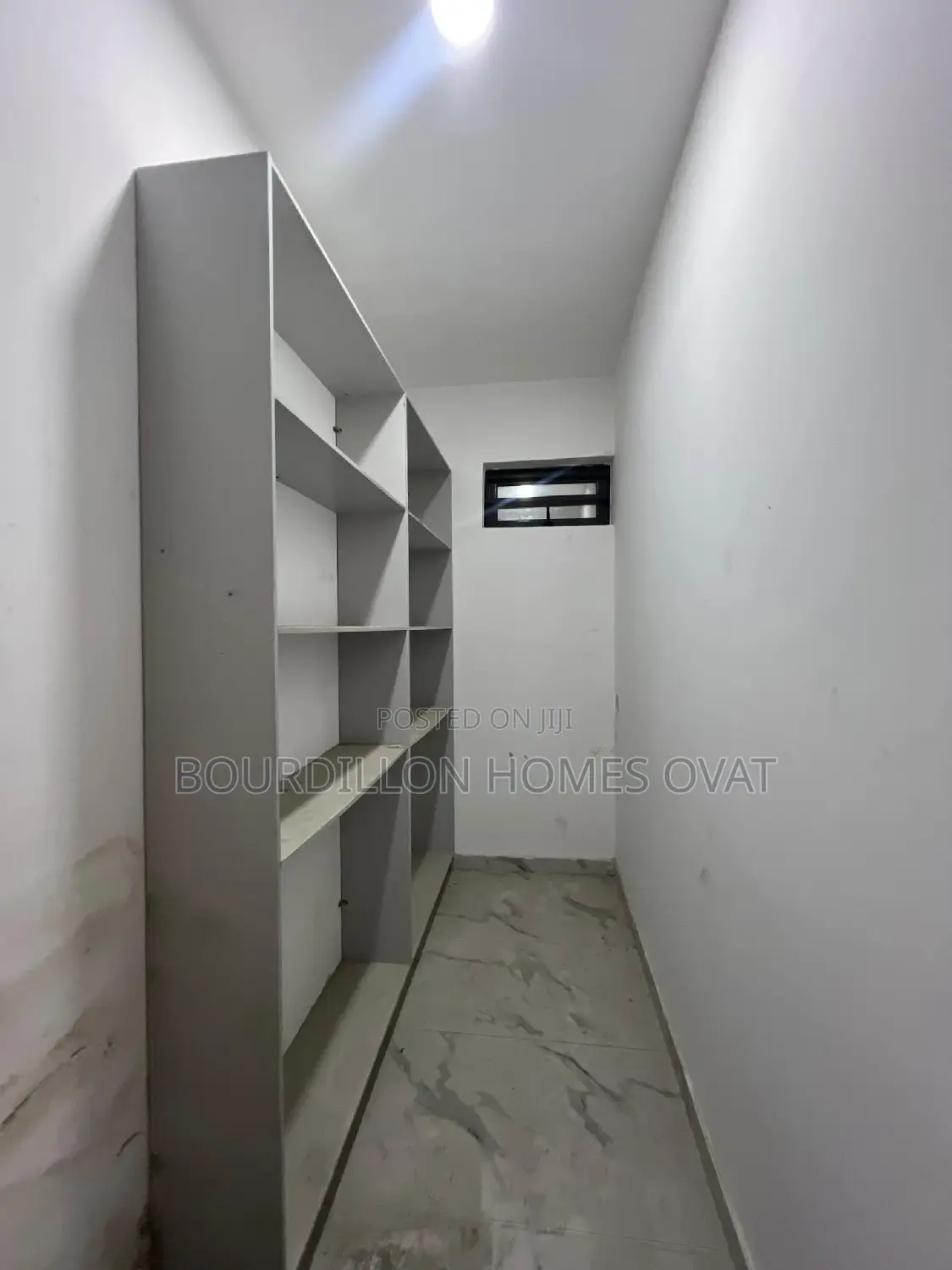 5bdrm Duplex in Ikota for sale in Ikota