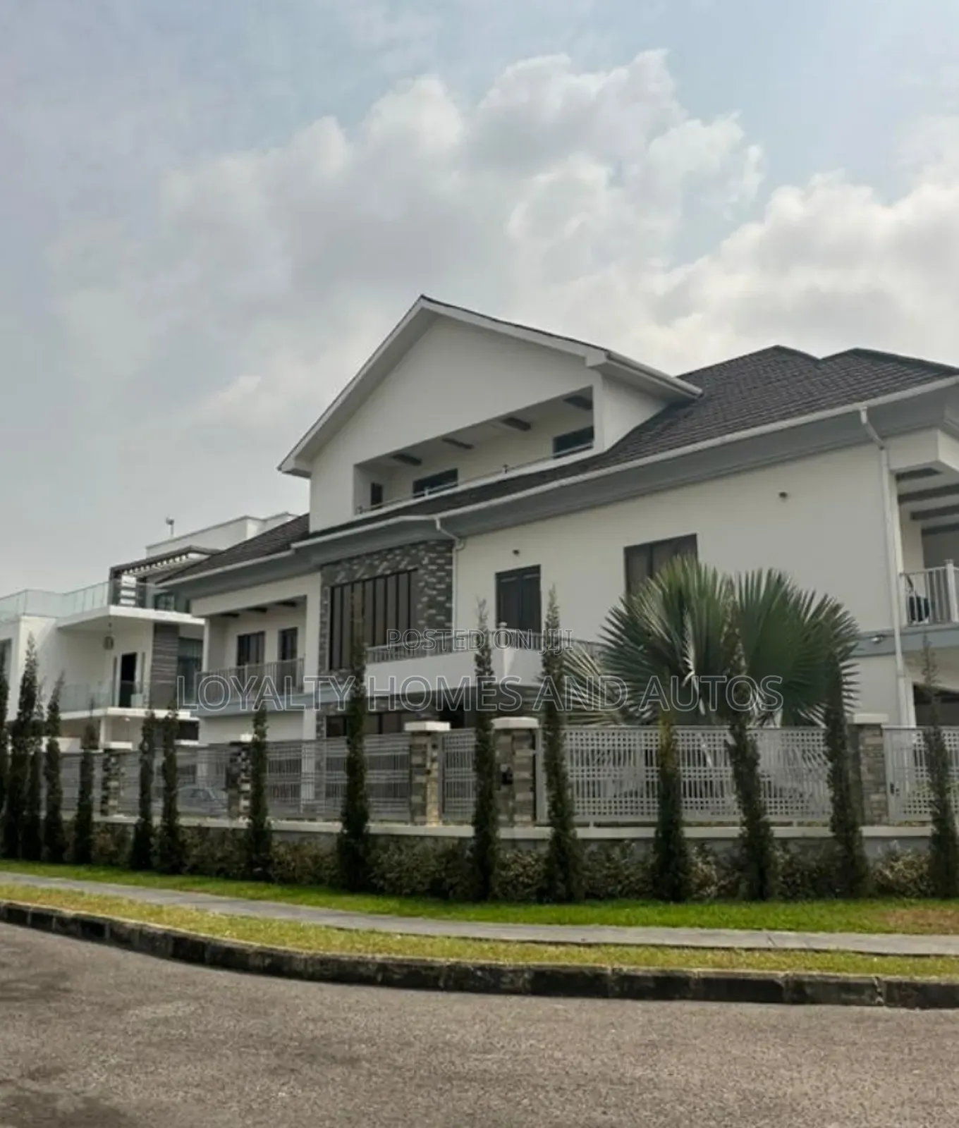 Furnished 6bdrm Duplex in Pinnock Beach Estate, Lekki for sale in Lekki