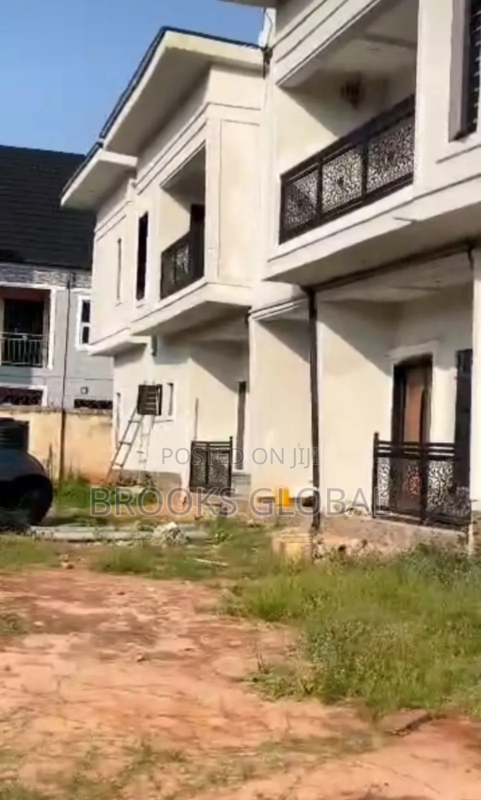 3bdrm Block of Flats in Benin City for sale in Benin City
