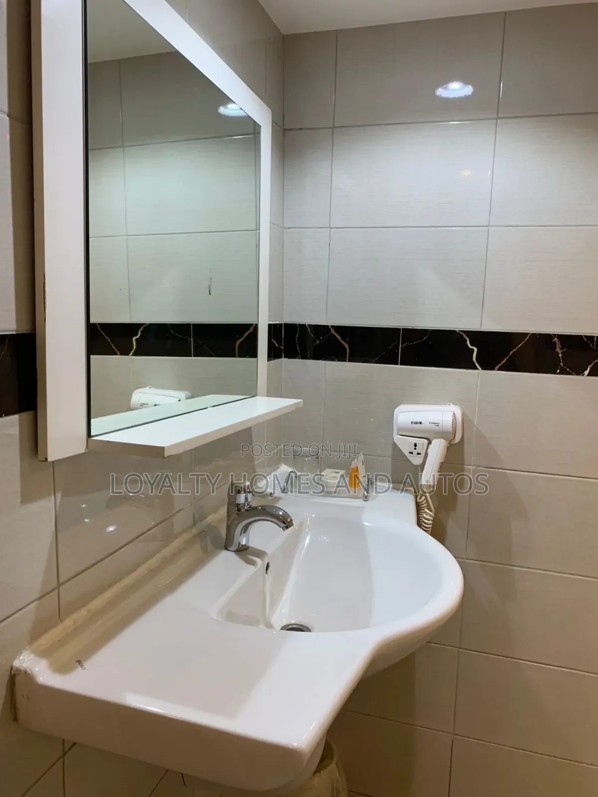 Furnished 7bdrm Mansion in Banana Island, Ikoyi for sale in Ikoyi