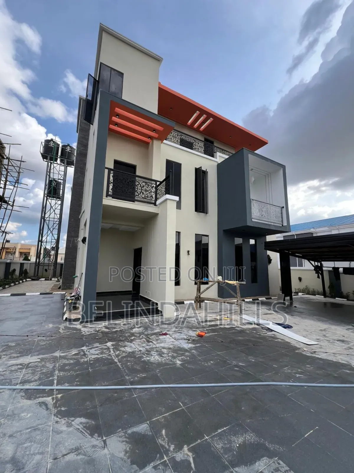 6bdrm Duplex in Apo Resettlement for sale in Apo Resettlement