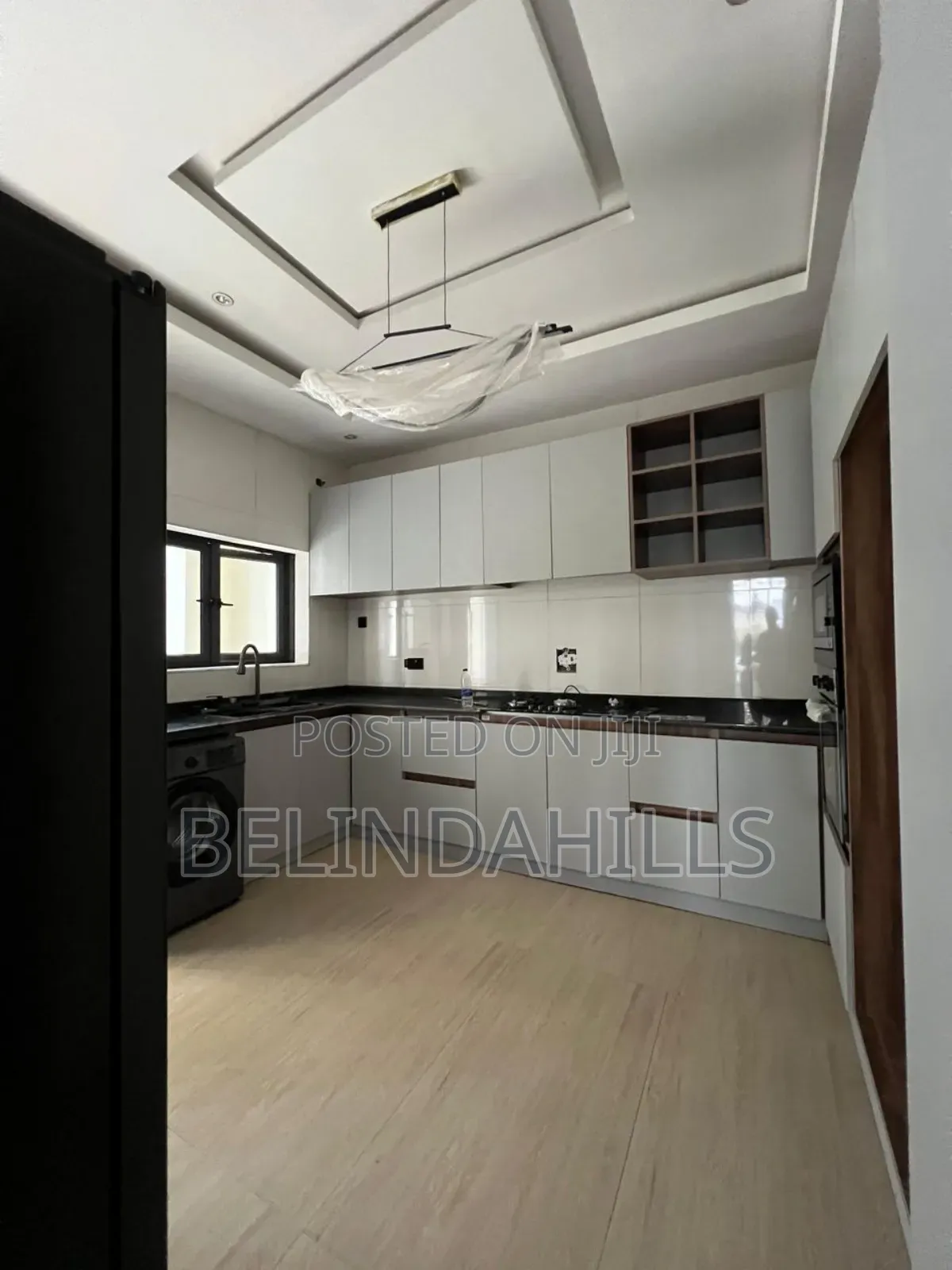 6bdrm Duplex in Apo Resettlement for sale in Apo Resettlement