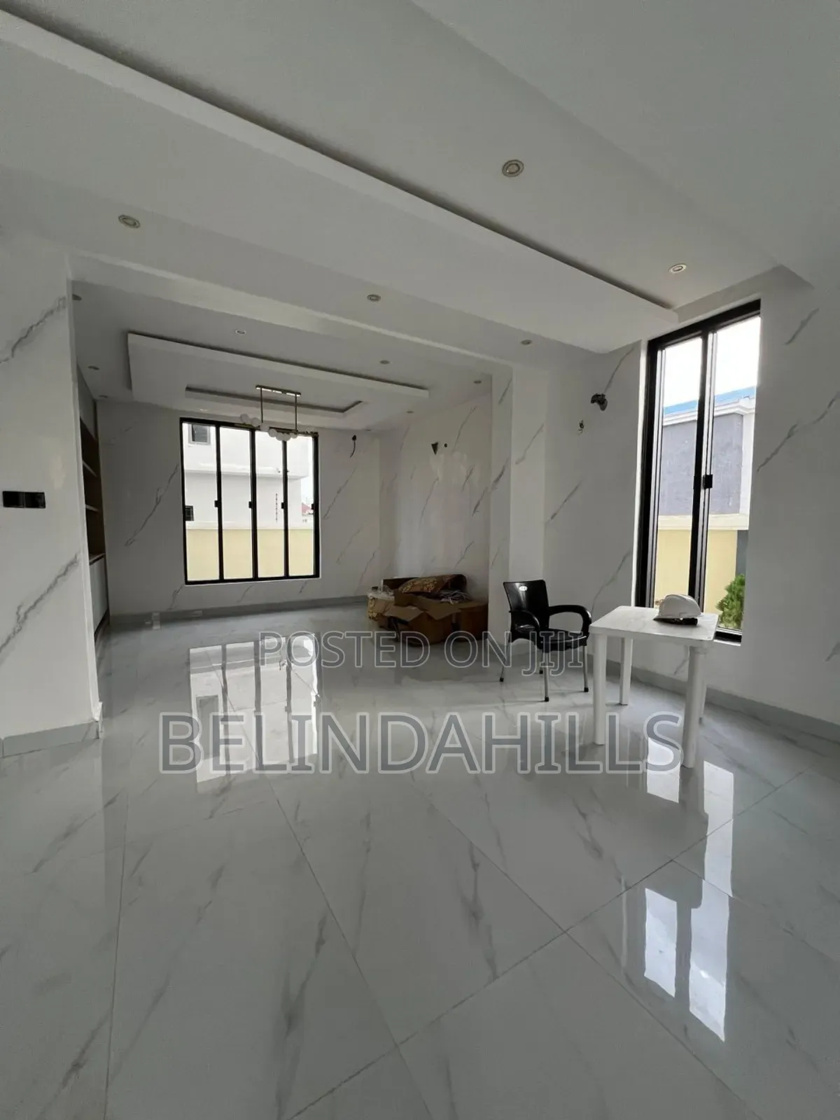 6bdrm Duplex in Apo Resettlement for sale in Apo Resettlement