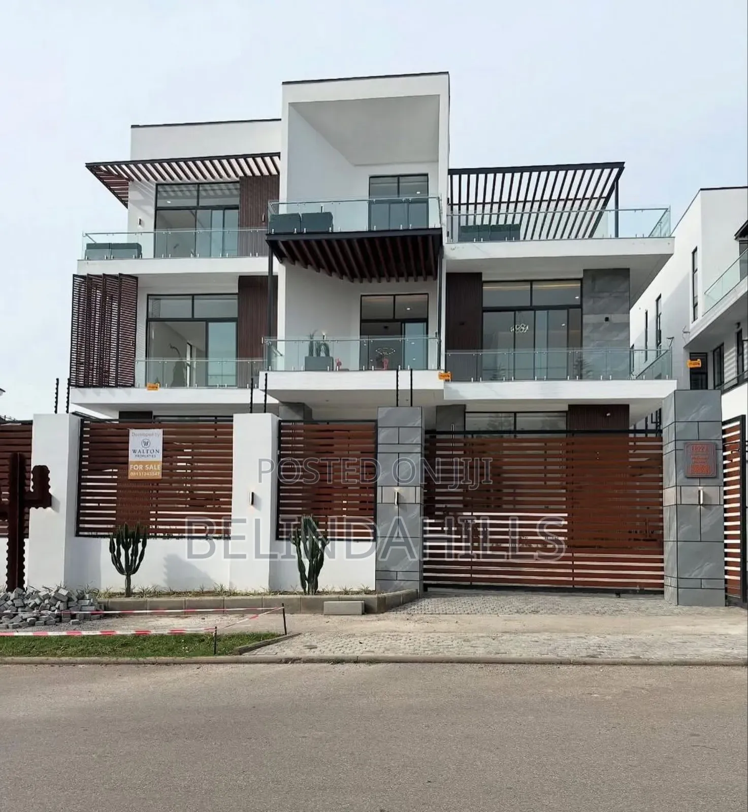 8bdrm Duplex in Asokoro for sale in Asokoro
