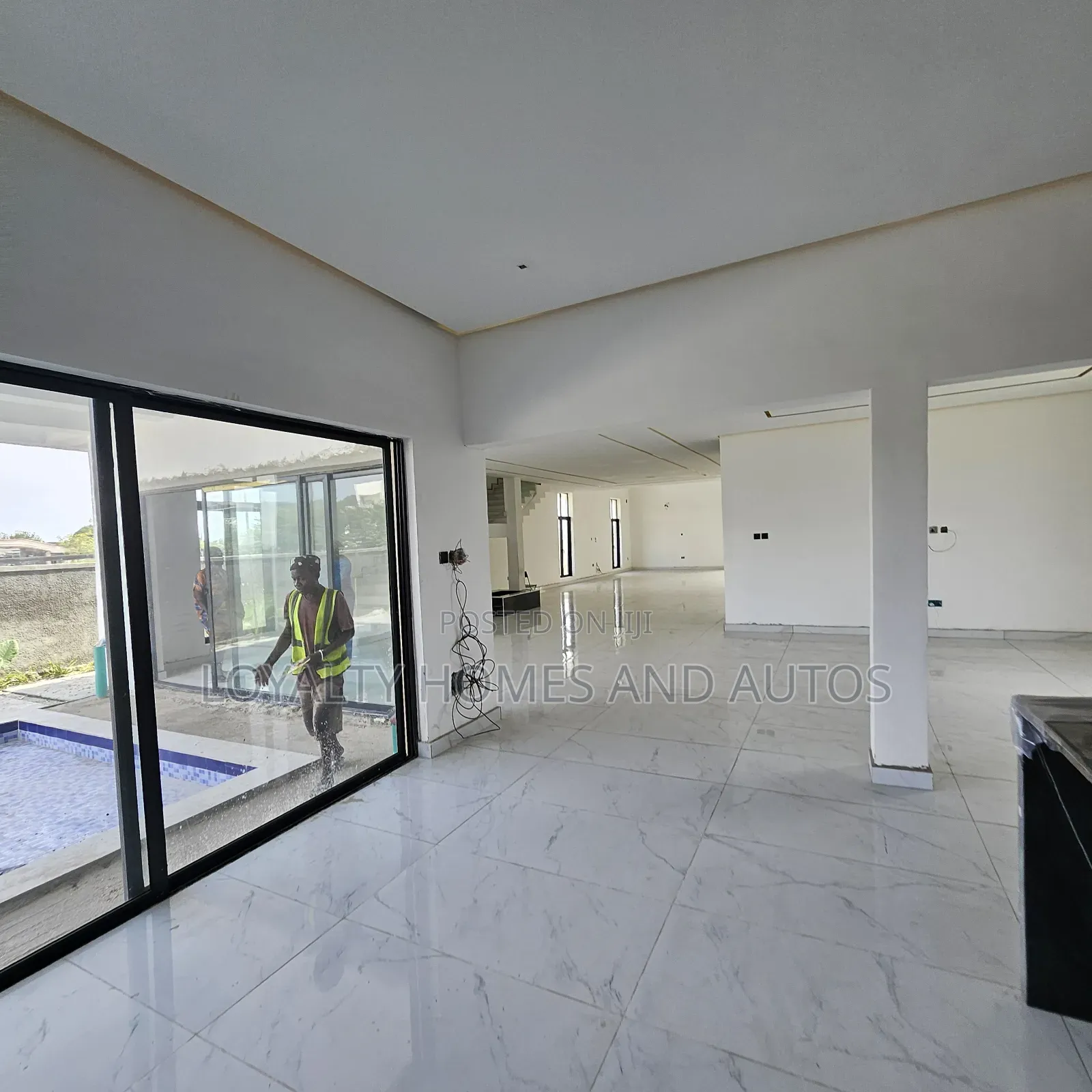 5bdrm Mansion in Lekki for sale in Lekki