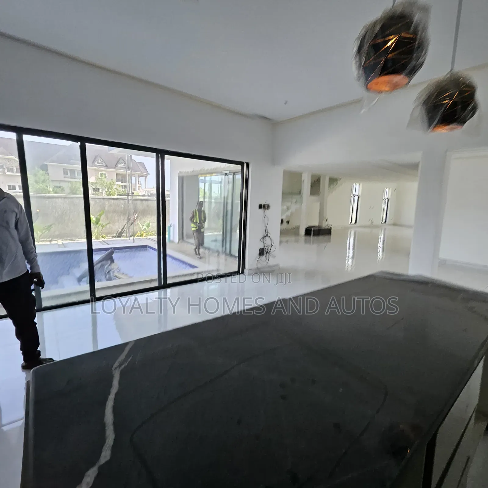 5bdrm Mansion in Lekki for sale in Lekki