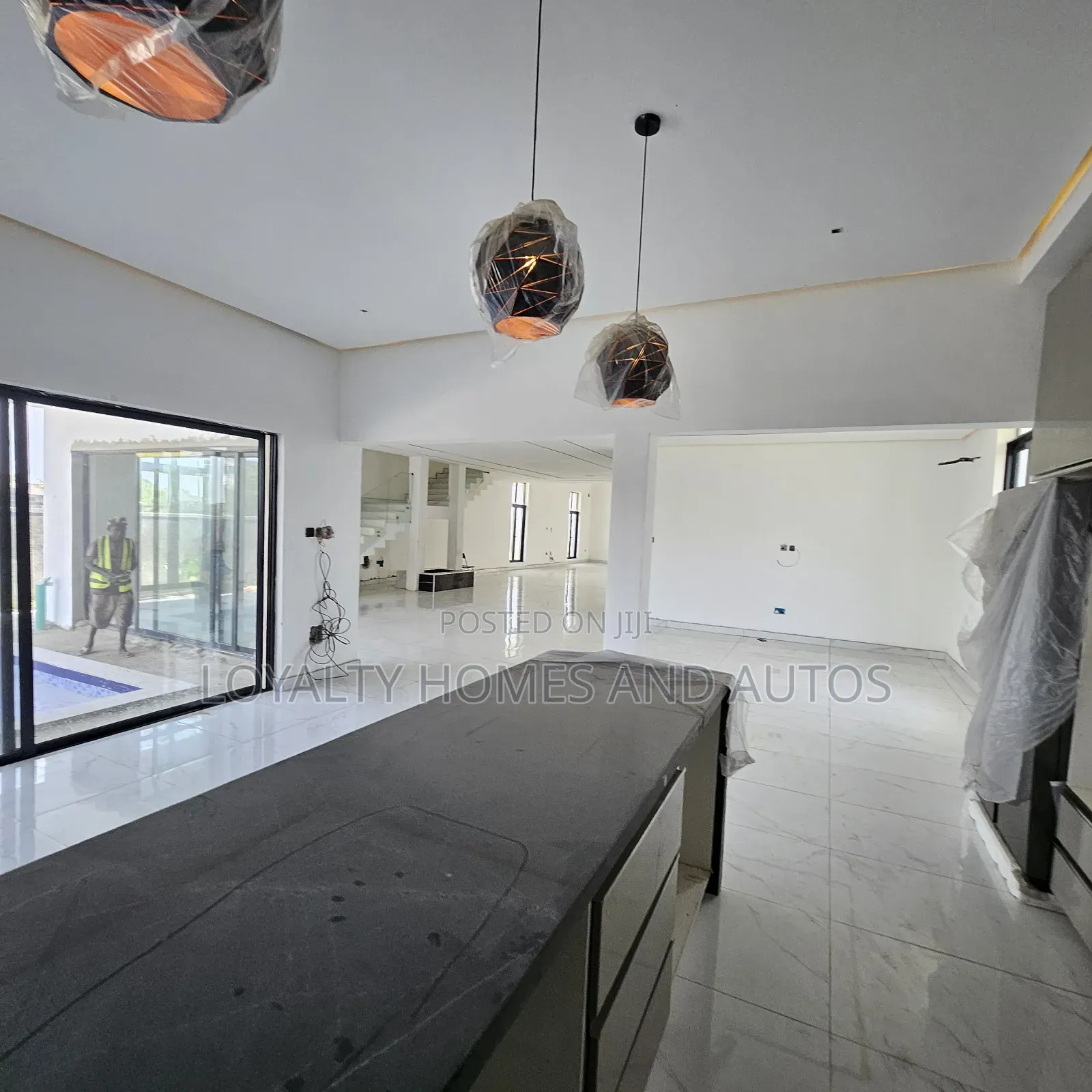 5bdrm Mansion in Lekki for sale in Lekki