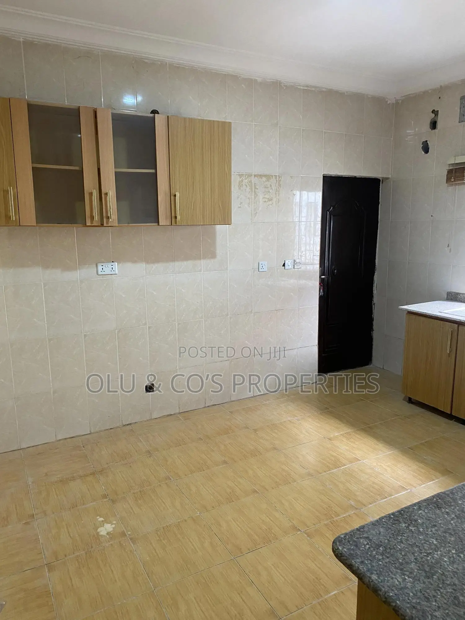 3bdrm Bungalow in Fortroyal Estate, Lugbe District for rent in Lugbe District