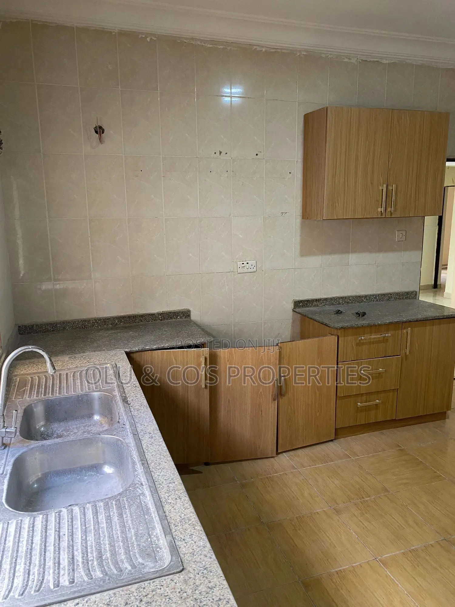 3bdrm Bungalow in Fortroyal Estate, Lugbe District for rent in Lugbe District
