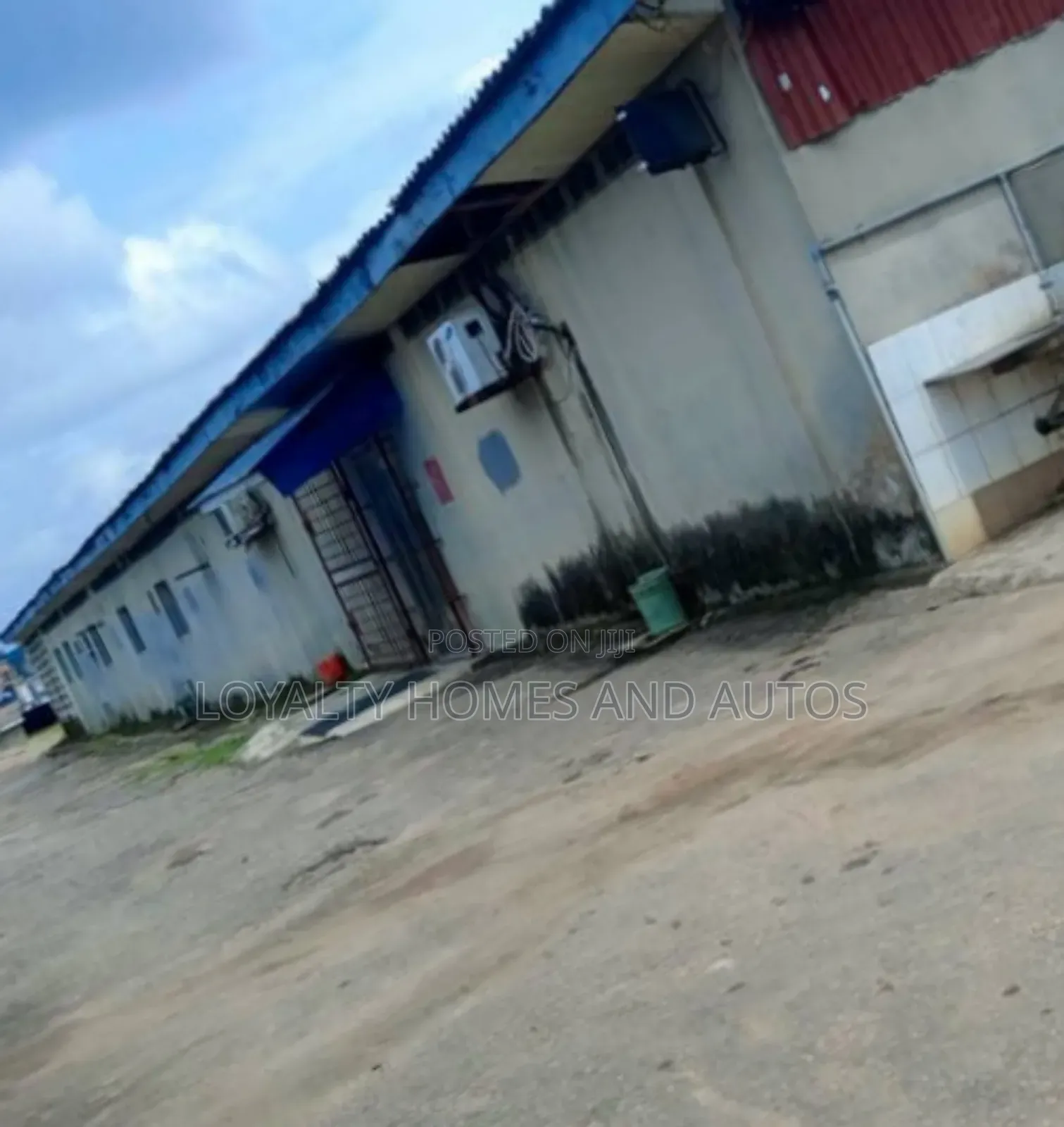 Bay Warehouse and Office for Sale in Oregun