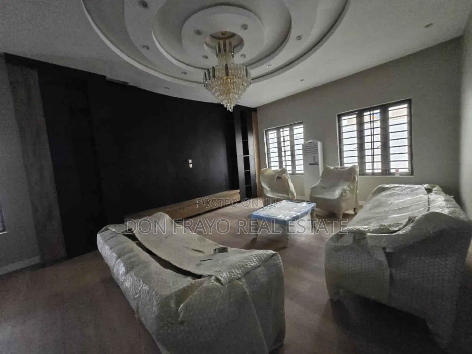 5bdrm Bungalow in Aiyegoro Estate, Akobo for sale in Akobo
