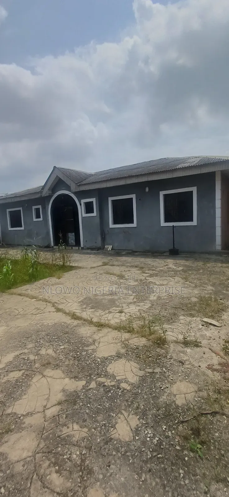 3bdrm Bungalow in Bako Estate, Weigh, Kosofe / Kosofe for sale in Kosofe / Kosofe