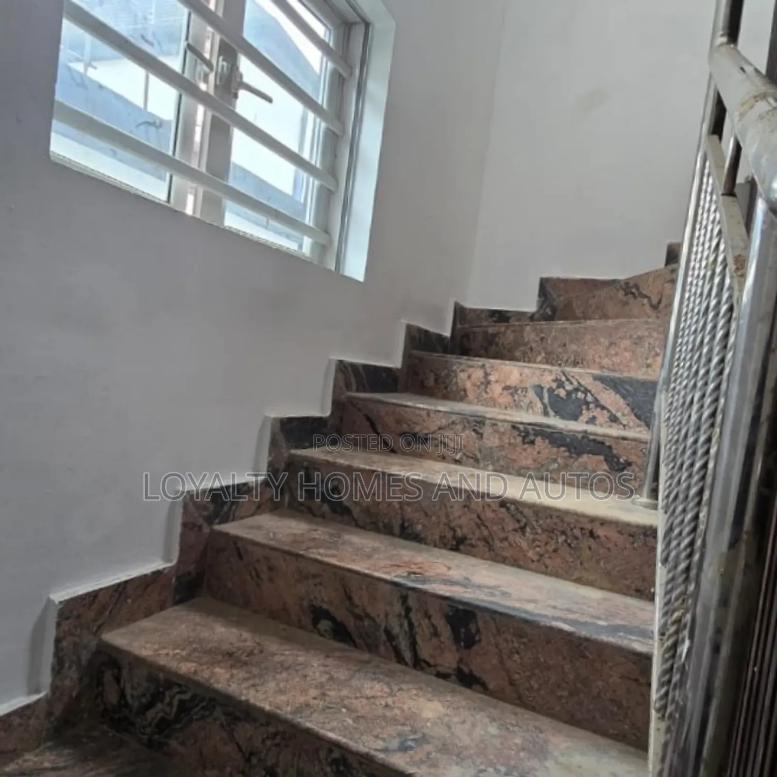 Furnished 3bdrm Duplex in Omole Phase 2 for sale in Omole Phase 2