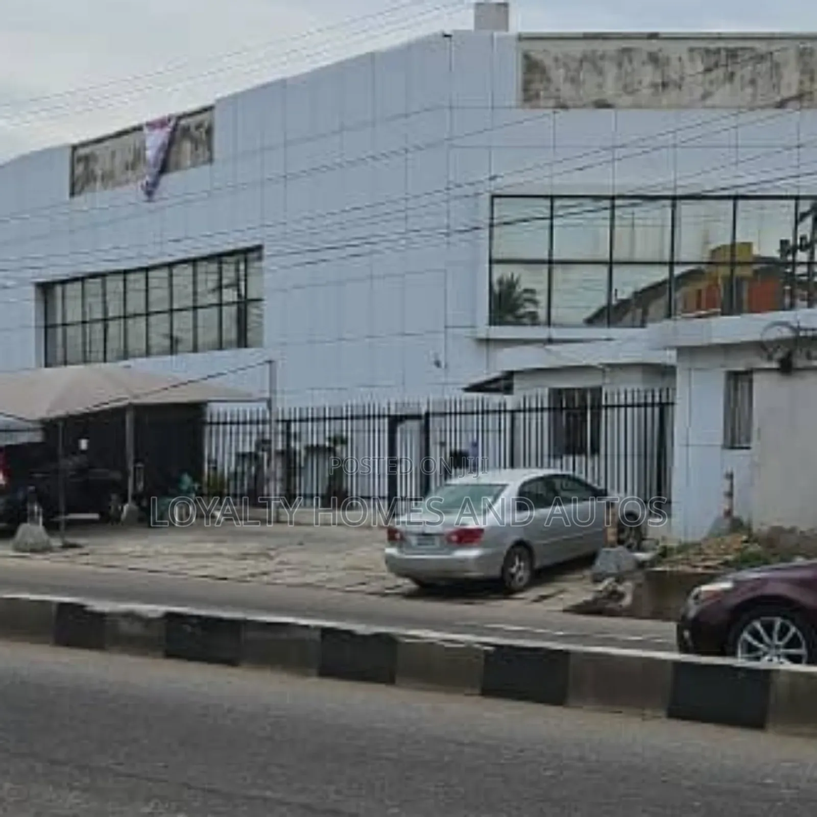 Commercial Property (Old Bank) for Long Lease in Agidingbi