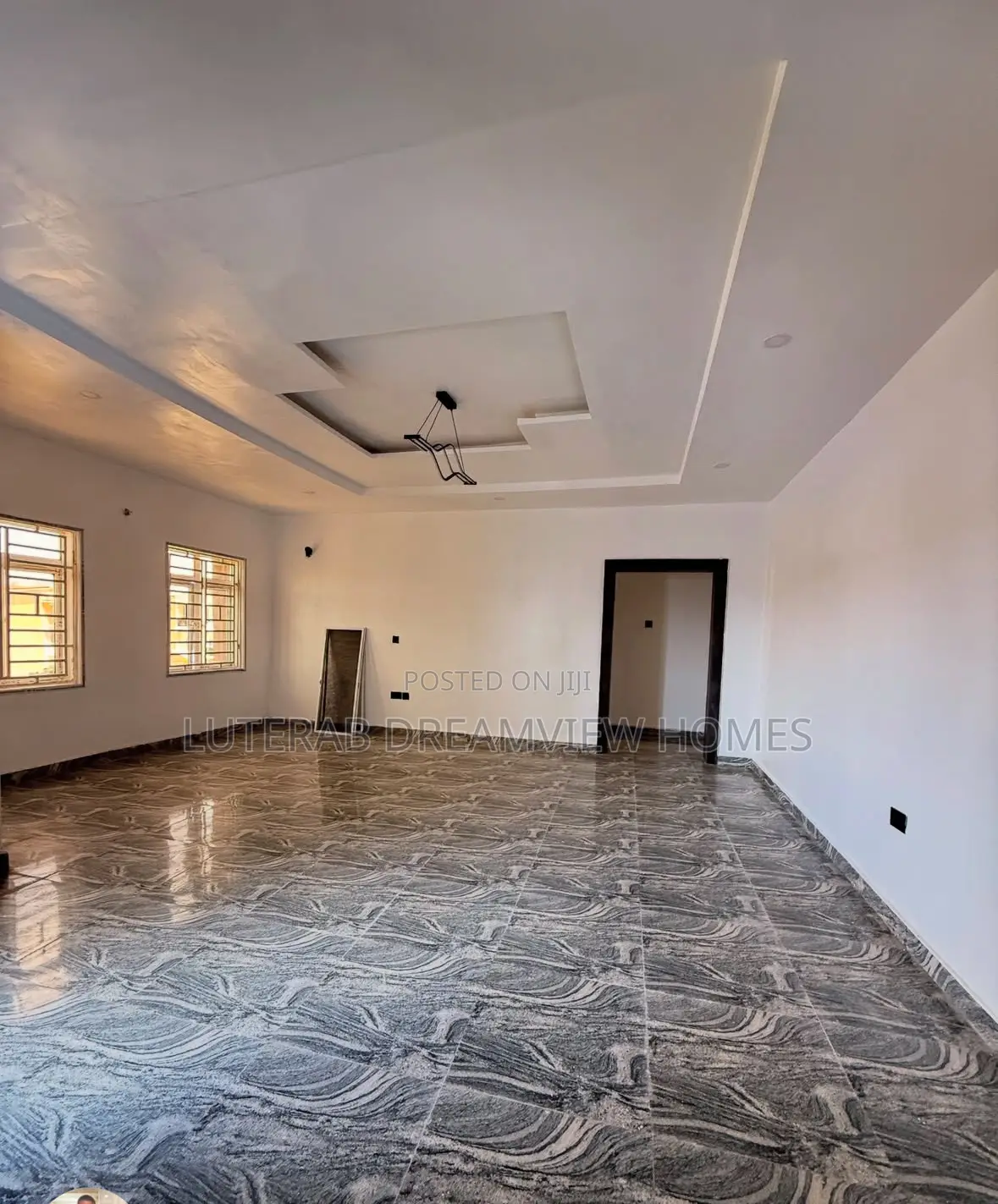 3bdrm Block of Flats in Wuye for rent in Wuye