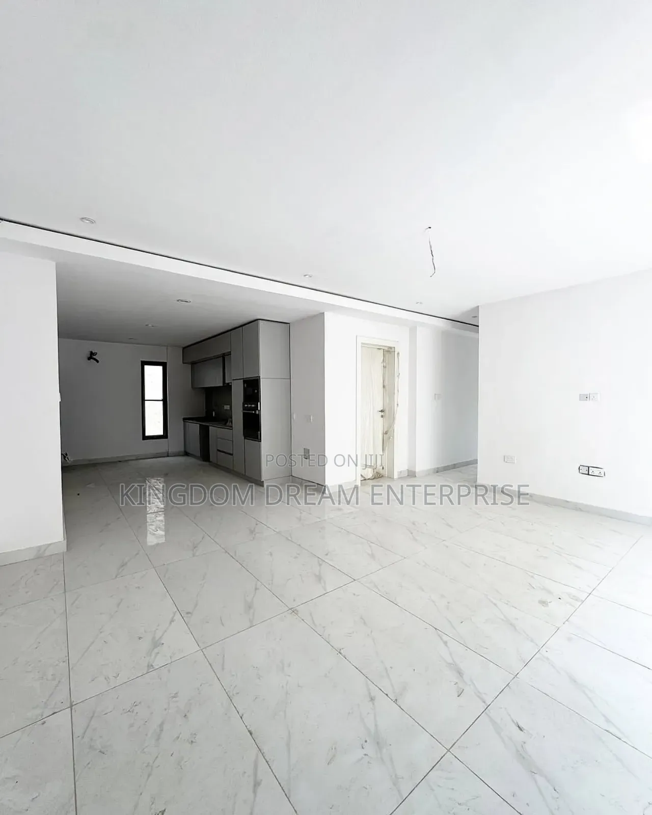 3bdrm Block of Flats in Lekki Phase 1 for rent in Lekki Phase 1