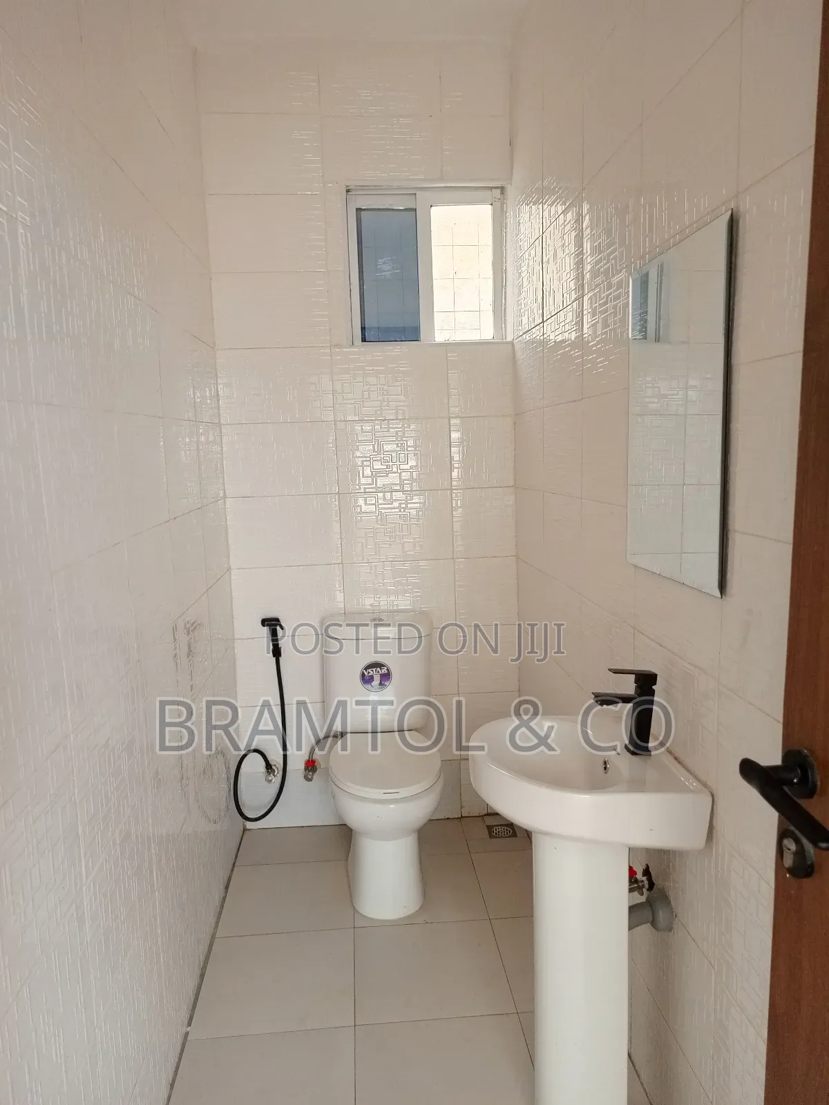 2bdrm Penthouse in White House, Wuse 2 for rent in Wuse 2