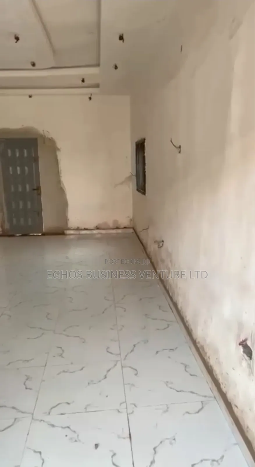 Well Maintained Spacious Shop With Personal Toilet for Sale in Benin City