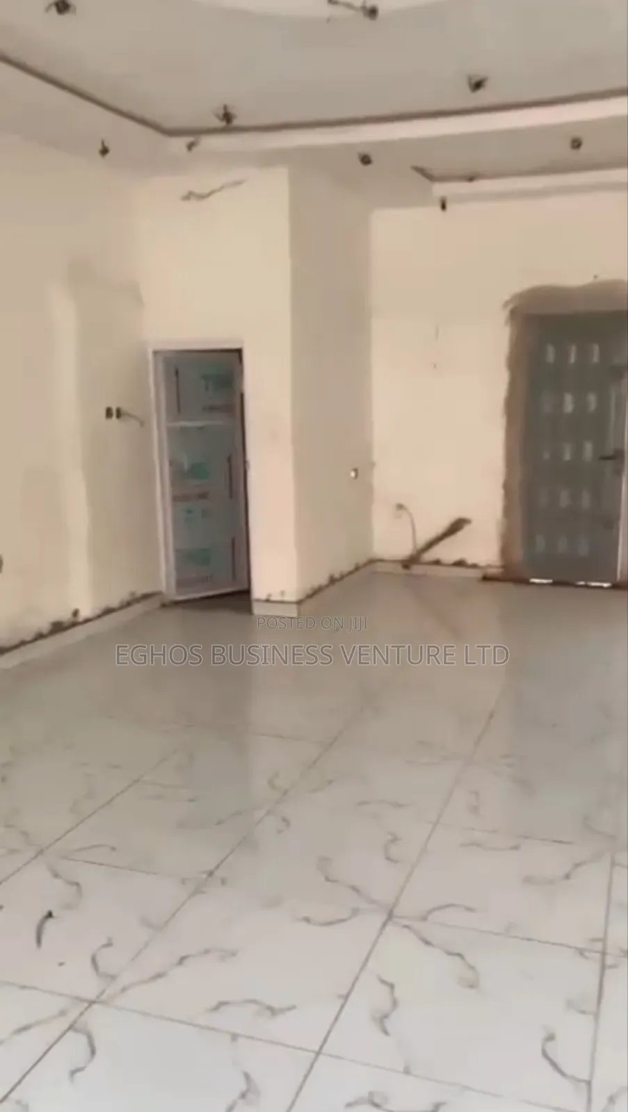 Well Maintained Spacious Shop With Personal Toilet for Sale in Benin City