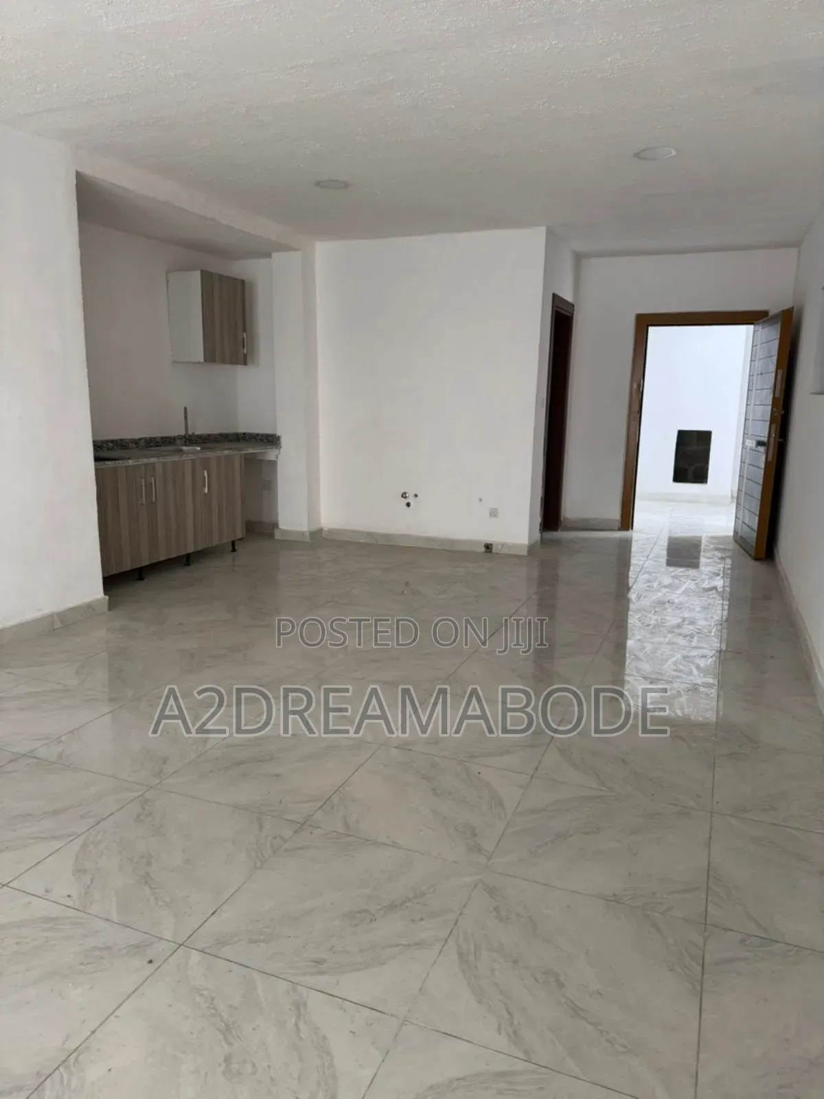 2bdrm Apartment in Lekki Phase 1 for rent in Lekki