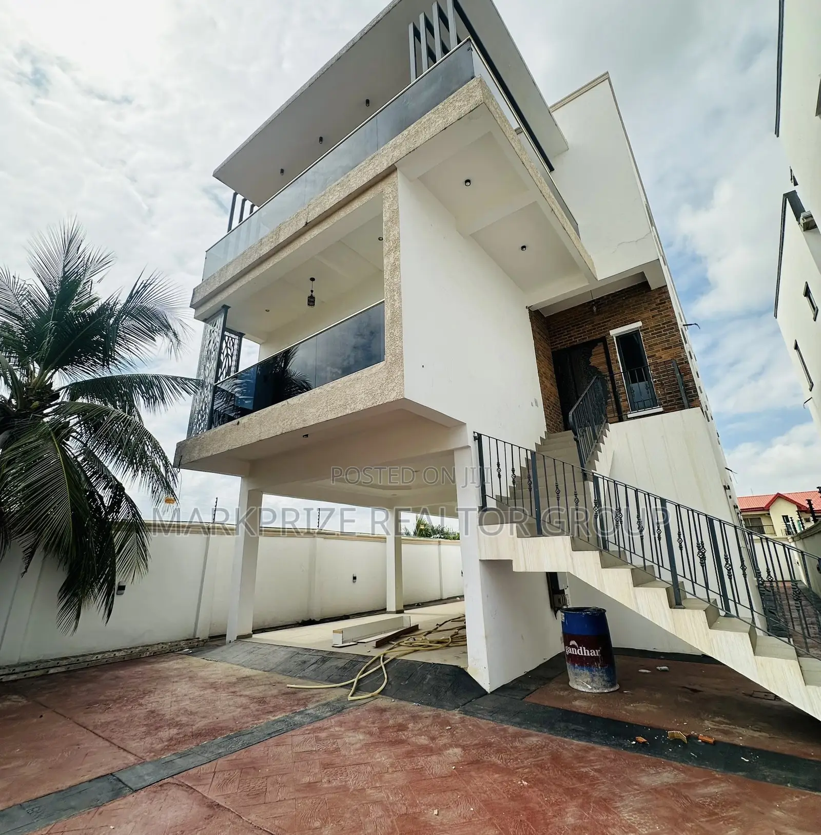4bdrm Duplex in Magodo Phase 2 Lagos for sale in Magodo