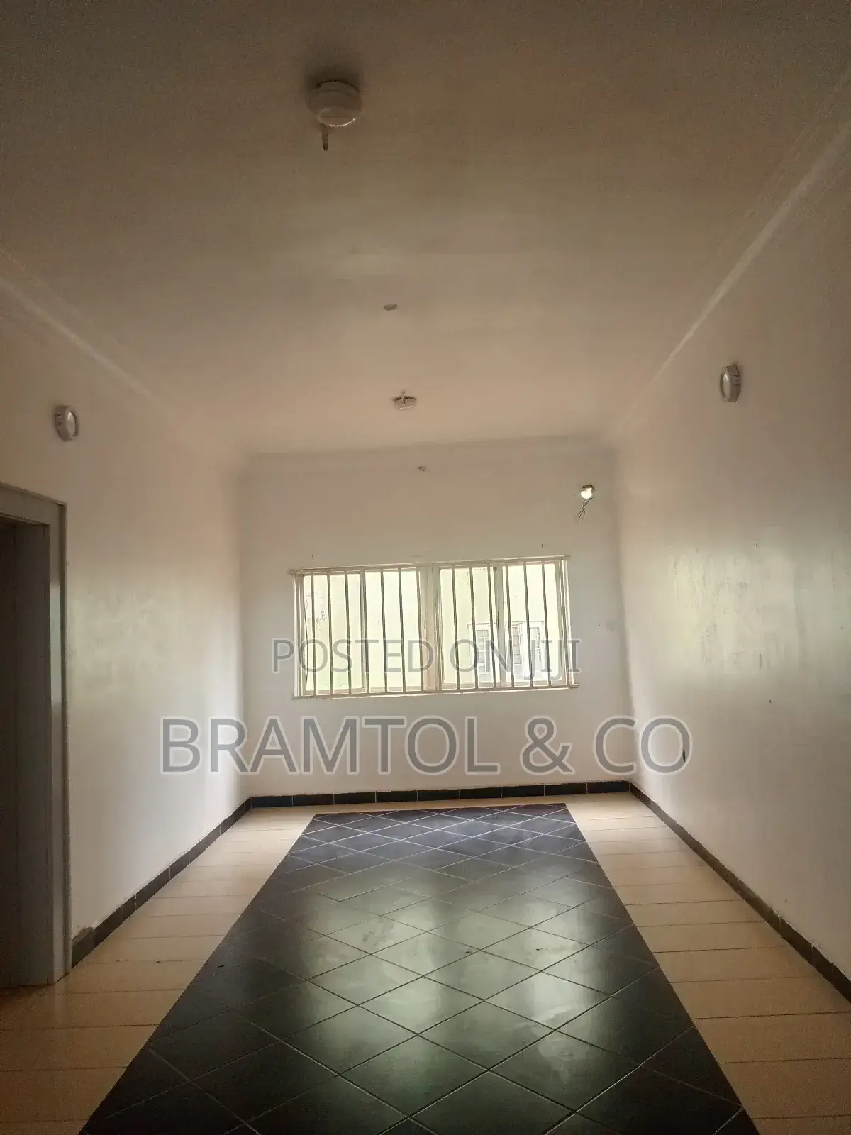 2bdrm Block of Flats in Plus Bq, Wuse 2 for rent in Wuse 2