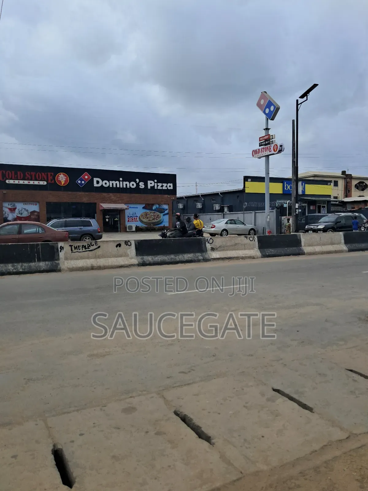 9bdrm Duplex in Prototype Estate for sale in Satellite Town