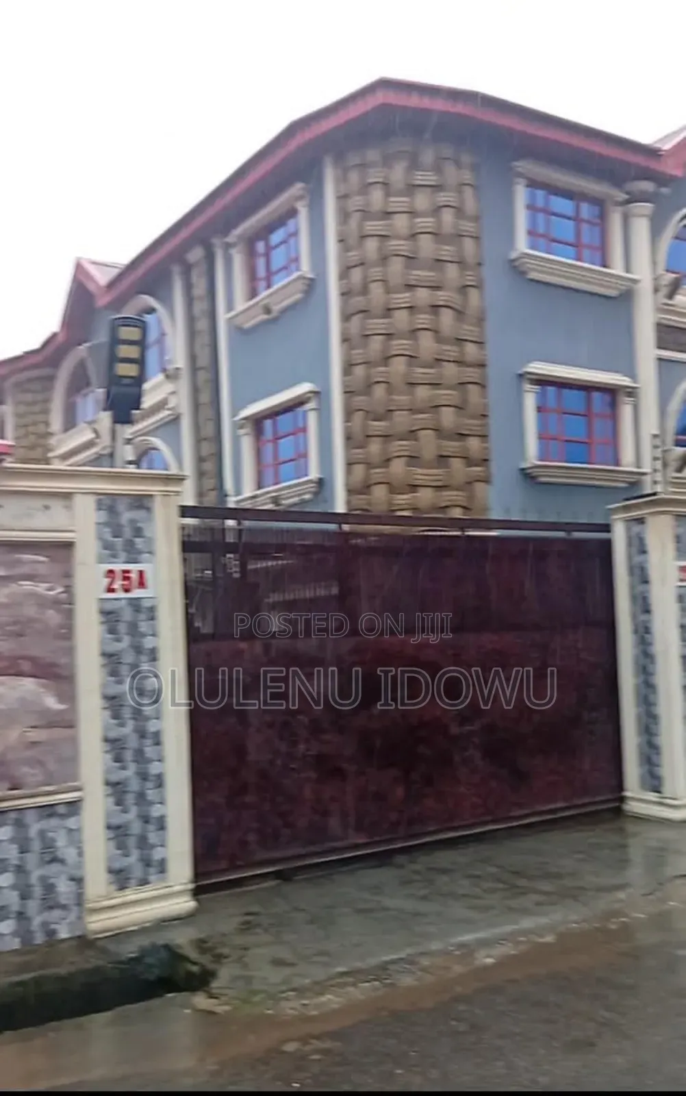 For Sale a Standard Functioning 24rooms Hotel at Abule Odu Egbeda. in Egbeda