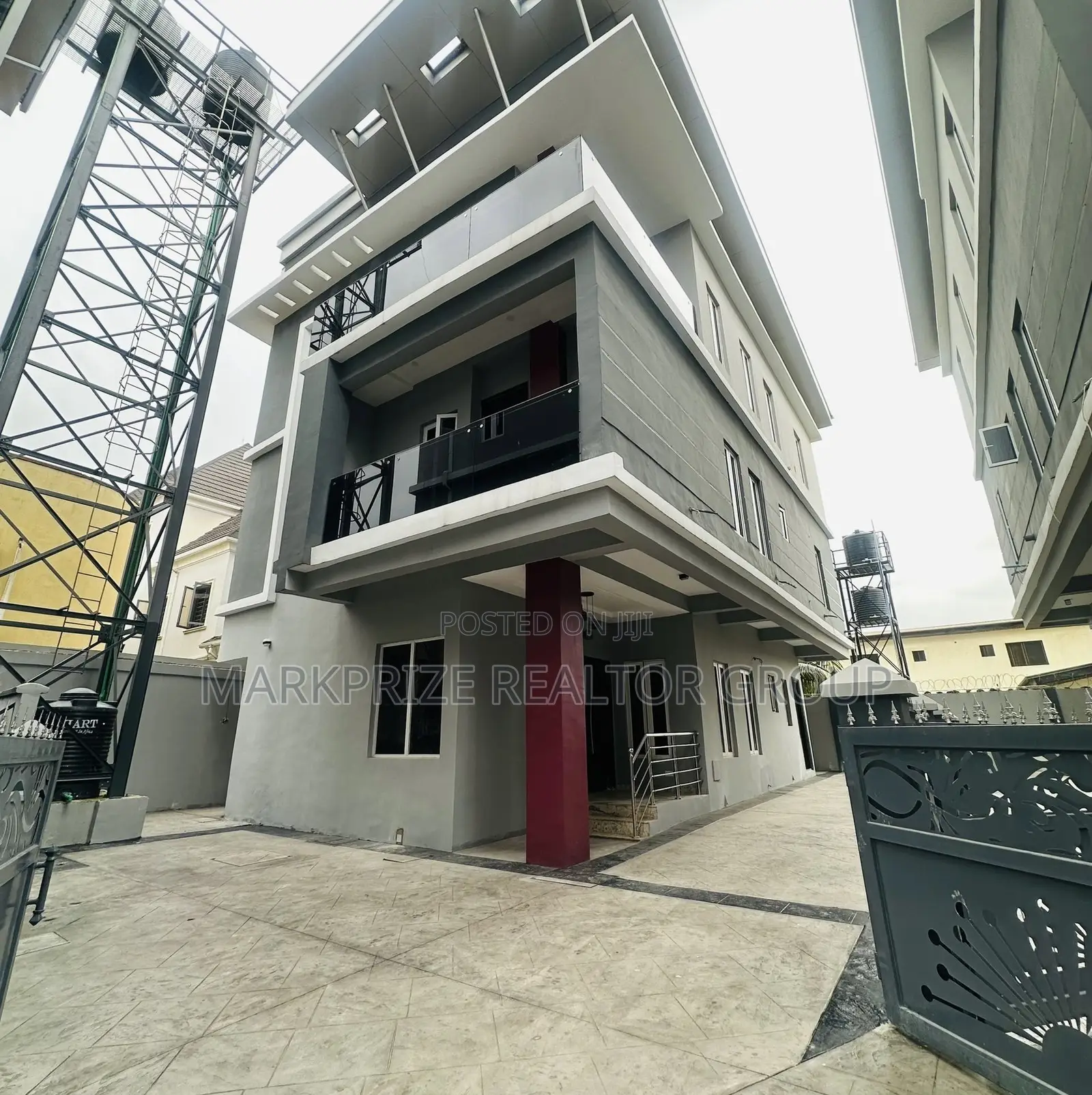 5bdrm Duplex in Magodo Phase 2 Lagos for sale in Magodo