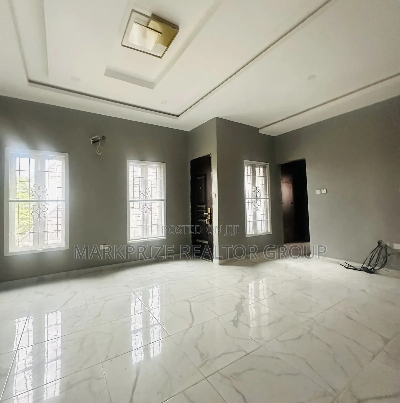 5bdrm Duplex in Magodo Phase 2 Lagos for sale in Magodo