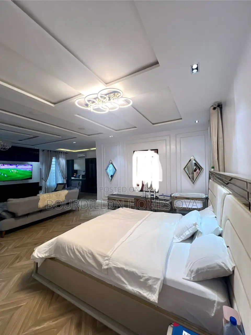 5bdrm Duplex in Ikota for sale in Ikota