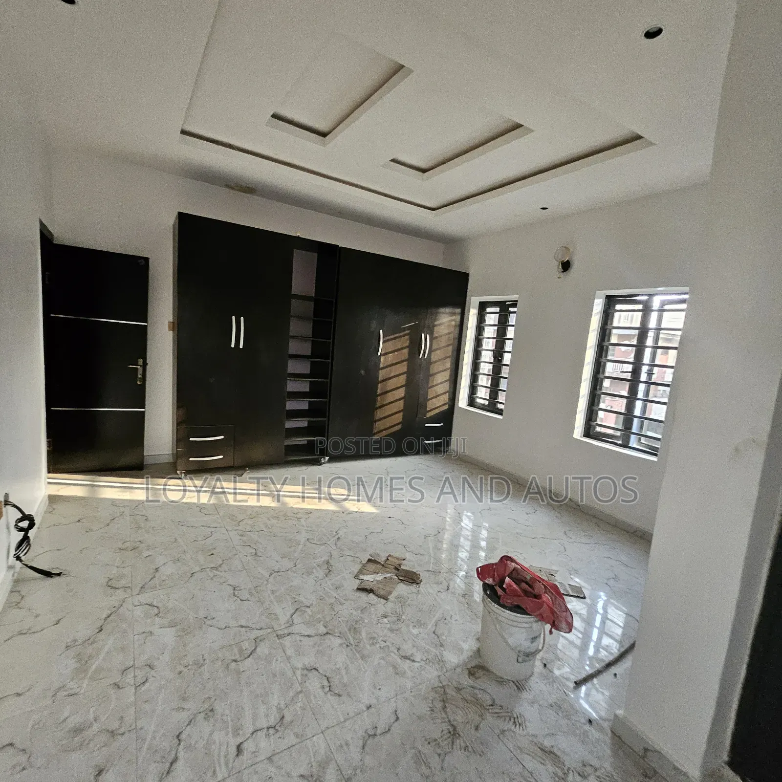 5bdrm Duplex in Opebi Ikeja Lagos for sale in Opebi