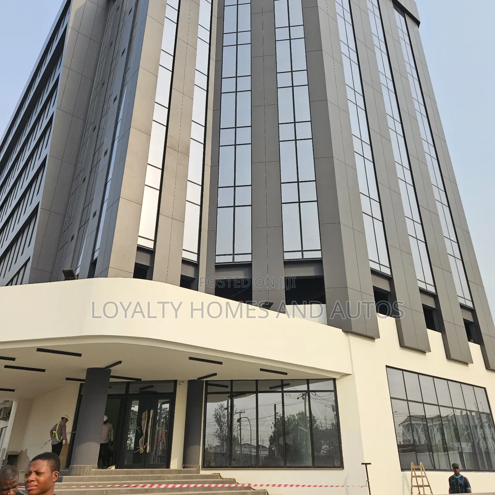 Commercial Office Space Measuring 1000 SQM in Newly Built Ficility in Mobolaji Bank Anthony Way