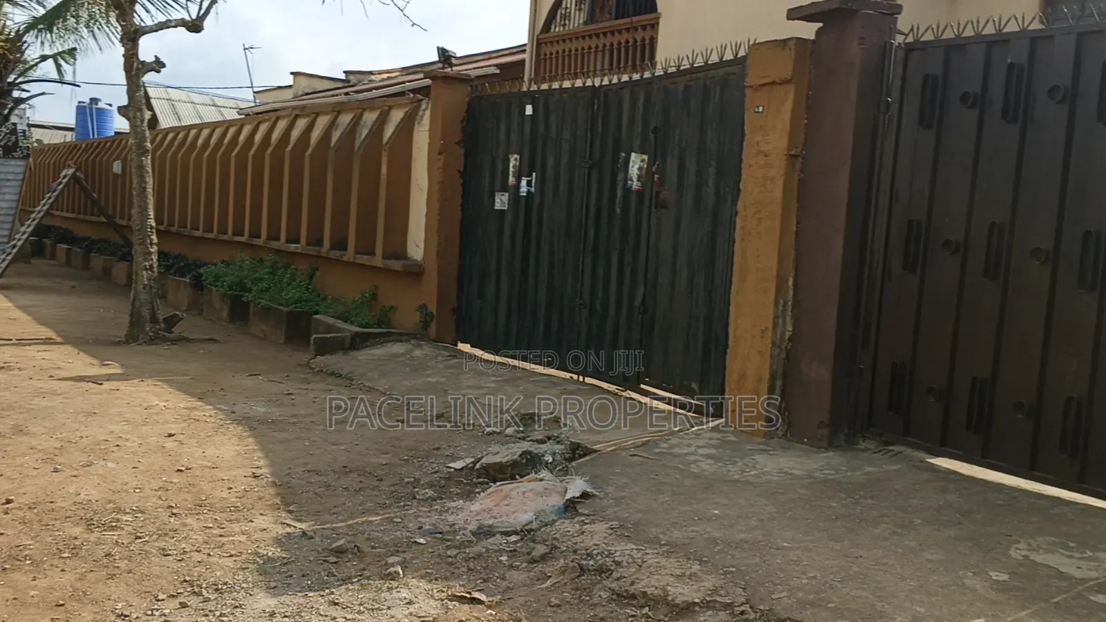 12bdrm Block of Flats in Ipaja for sale in Ipaja