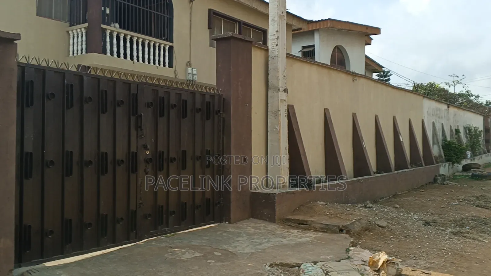 12bdrm Block of Flats in Ipaja for sale in Ipaja